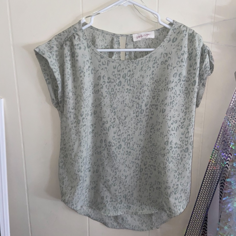 Pink rose cheetah top